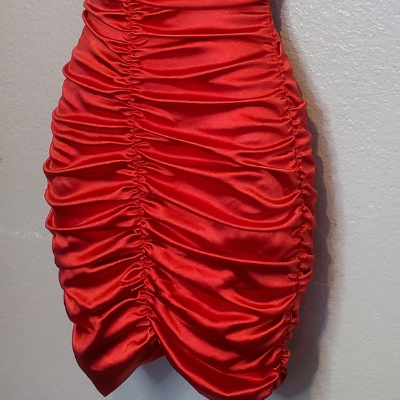 💚5/$25 Liz & Sara Red Datin Ruched Bodycon Mini Slip Dress Size Medium - Picture 4 of 6
